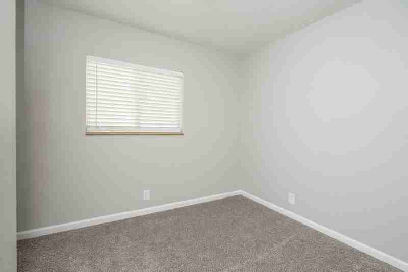 1244 Ohio St - Photo 7 of 11