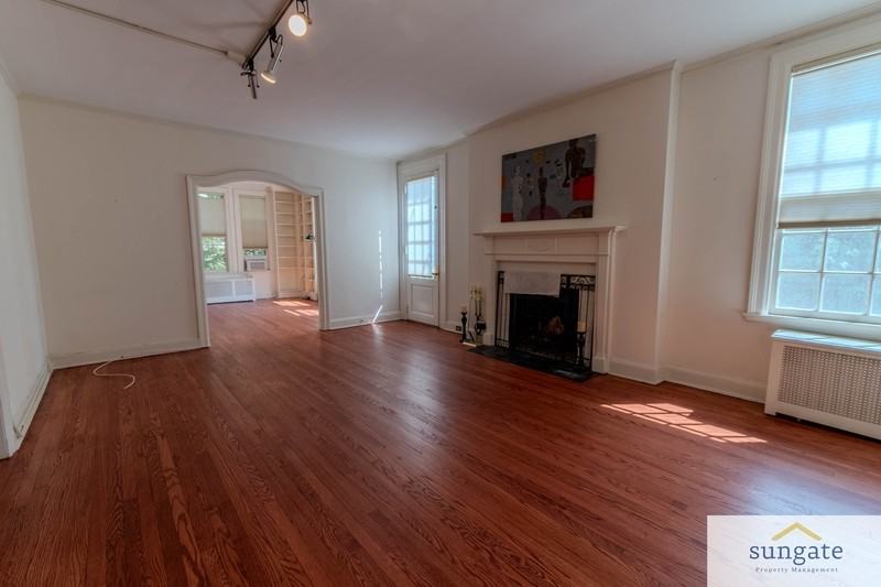 3902 Canterbury Rd - Photo 2 of 29