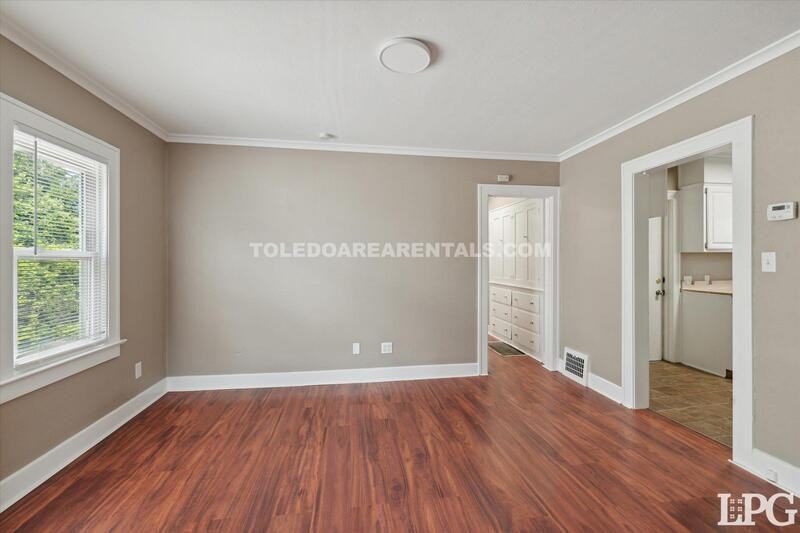 2030 Wyndhurst Rd Uppr - Photo 5 of 21