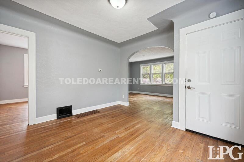 3644 Harley Rd Uppr - Photo 5 of 26