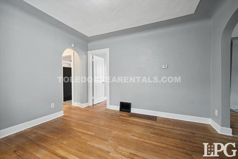 3644 Harley Rd Uppr - Photo 6 of 26