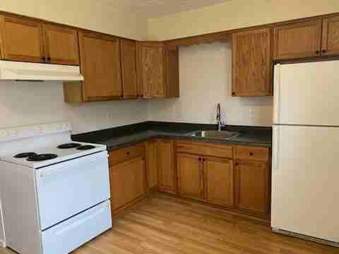 719 Peachtree Place - Photo 3 of 14