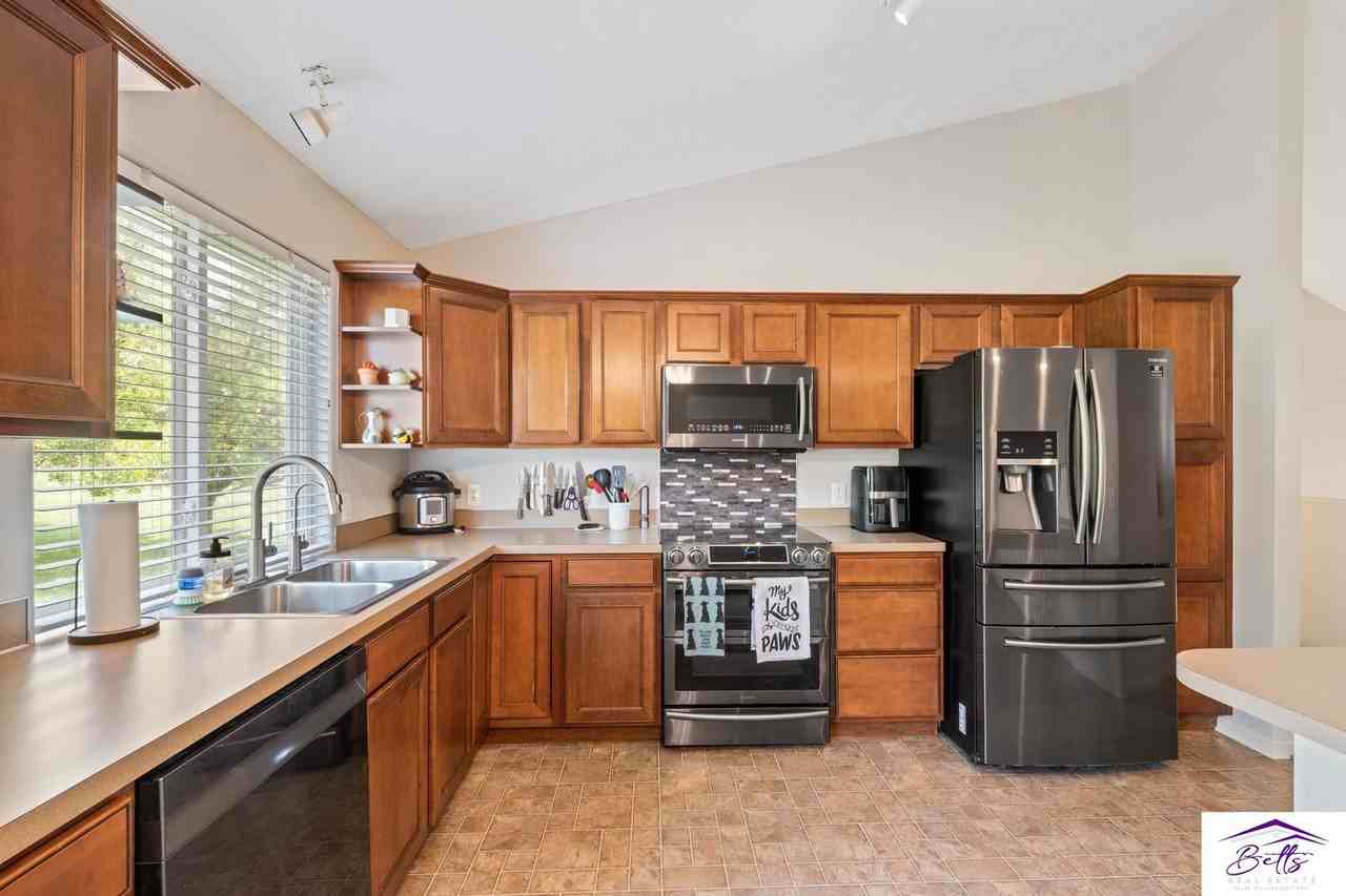 19114 K Street - Photo 7 of 14