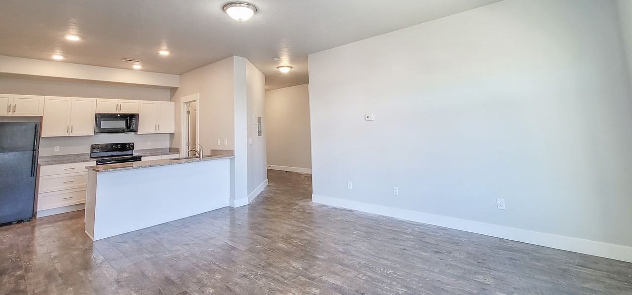 Sessions Settlement  (SS) - Photo 2 of 20