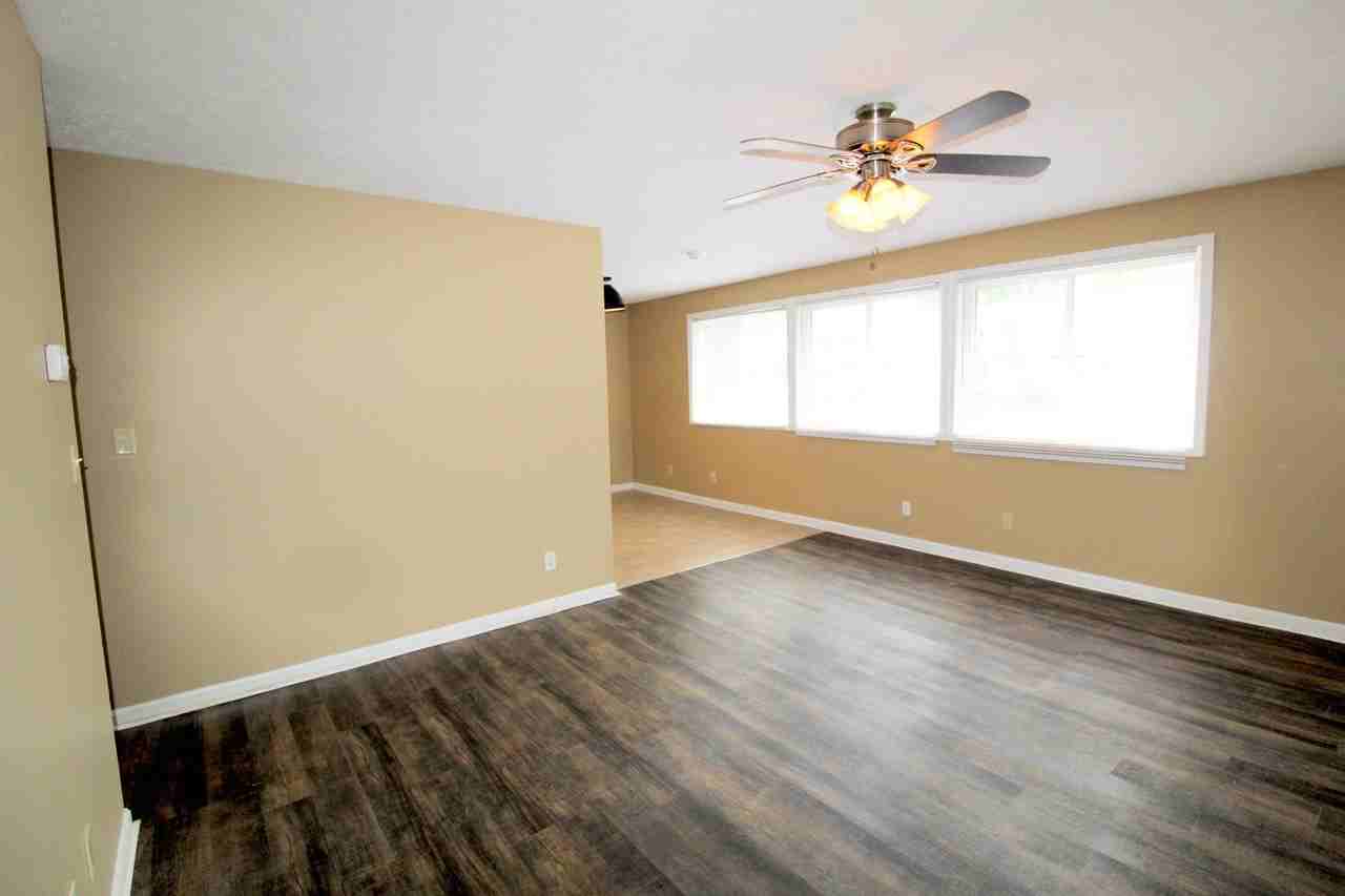 825 S High St - Photo 3 of 21