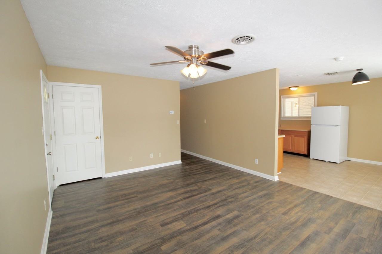 825 S High St - Photo 4 of 21