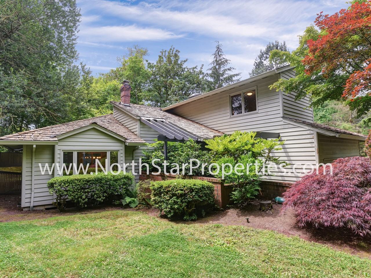 824 S Powers Ct - Photo 3 of 47