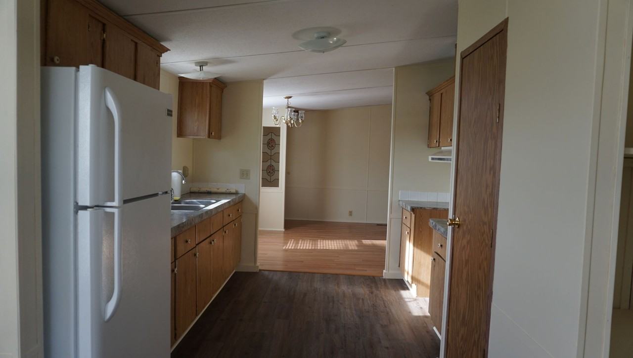 150 Walnut Ln - Photo 2 of 20