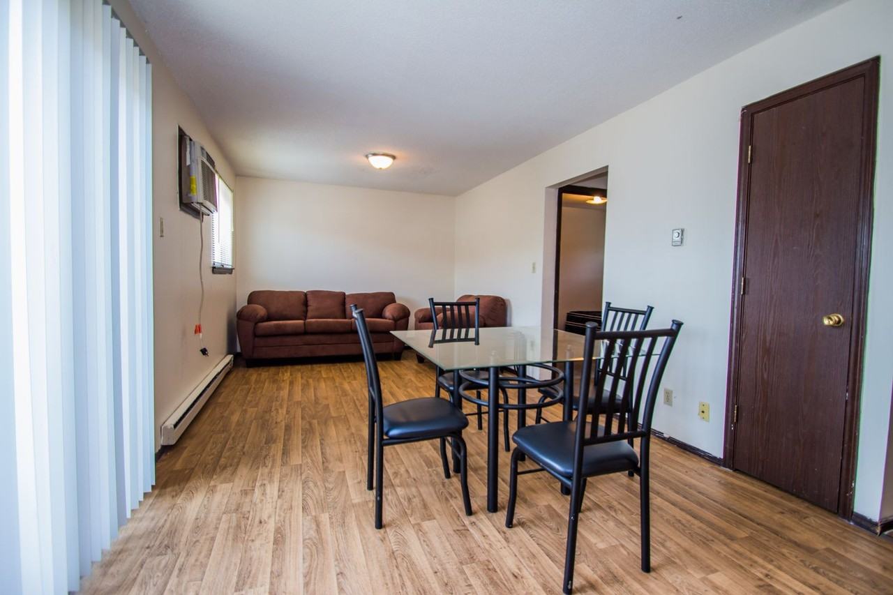070-Woodcrest - Photo 2 of 6