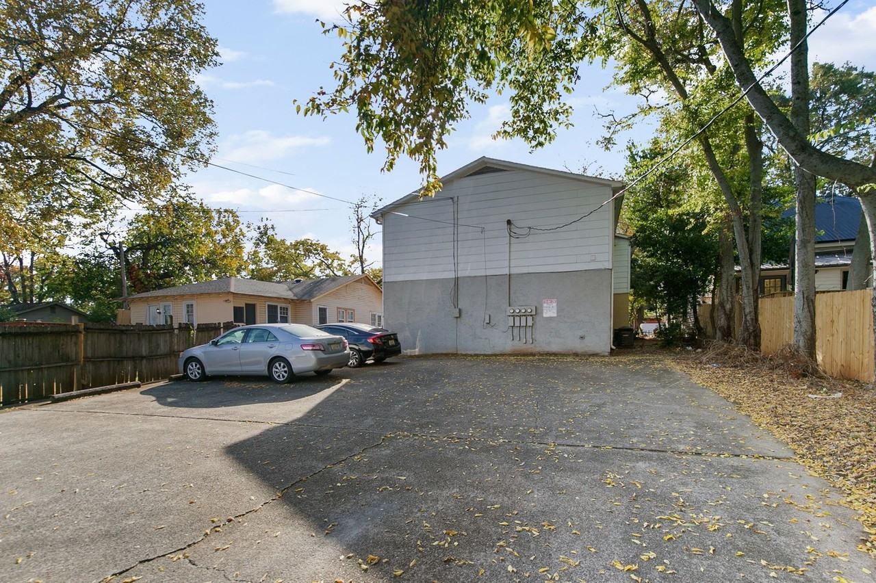 Hickory Hill - Photo 4 of 17