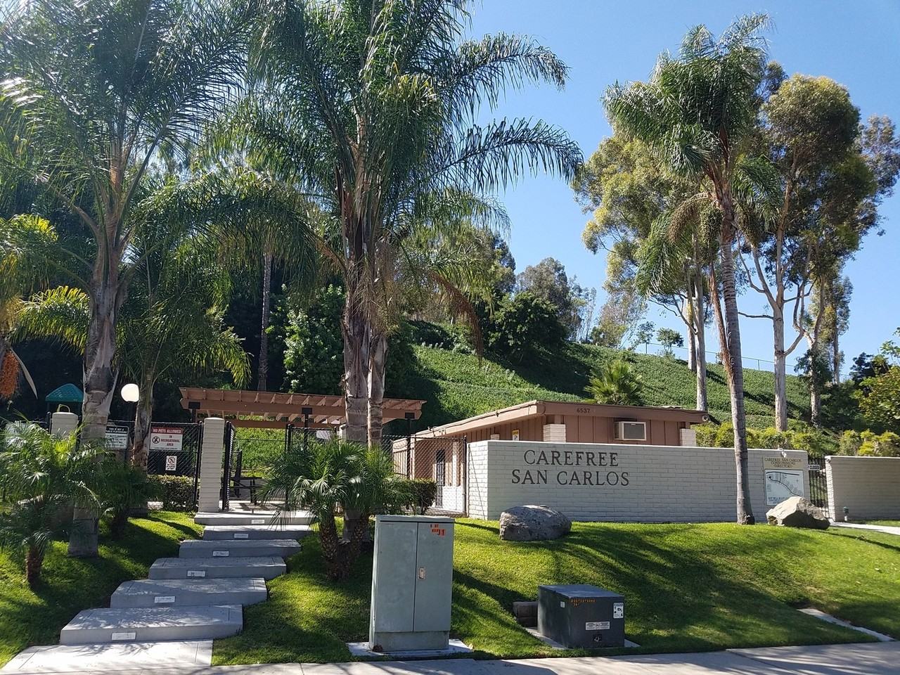 6565 Bell Bluff Avenue - Photo 2 of 14