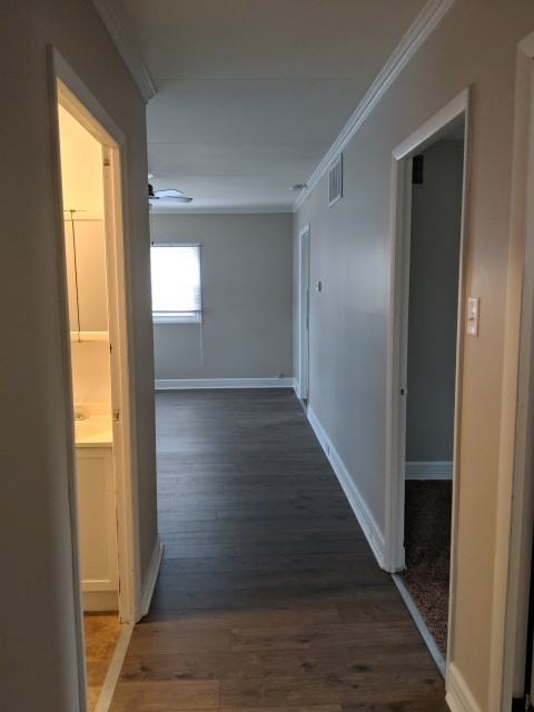 210 E 11th St - Photo 4 of 10