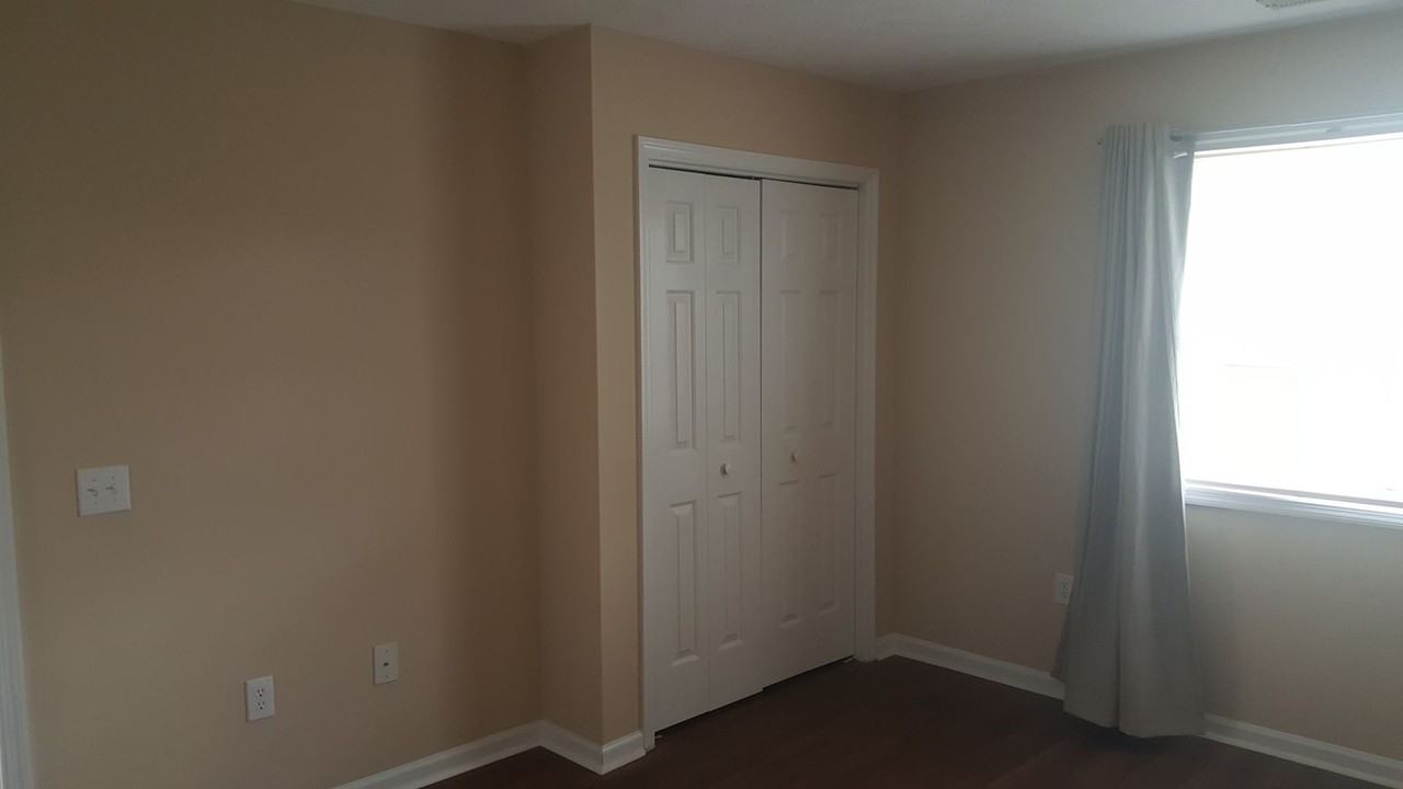 589 Blue River Ct #4G - Photo 5 of 11