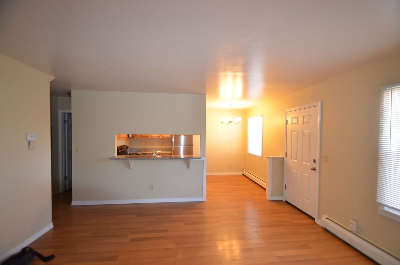 670 Winona Ct #21 - Photo 3 of 10