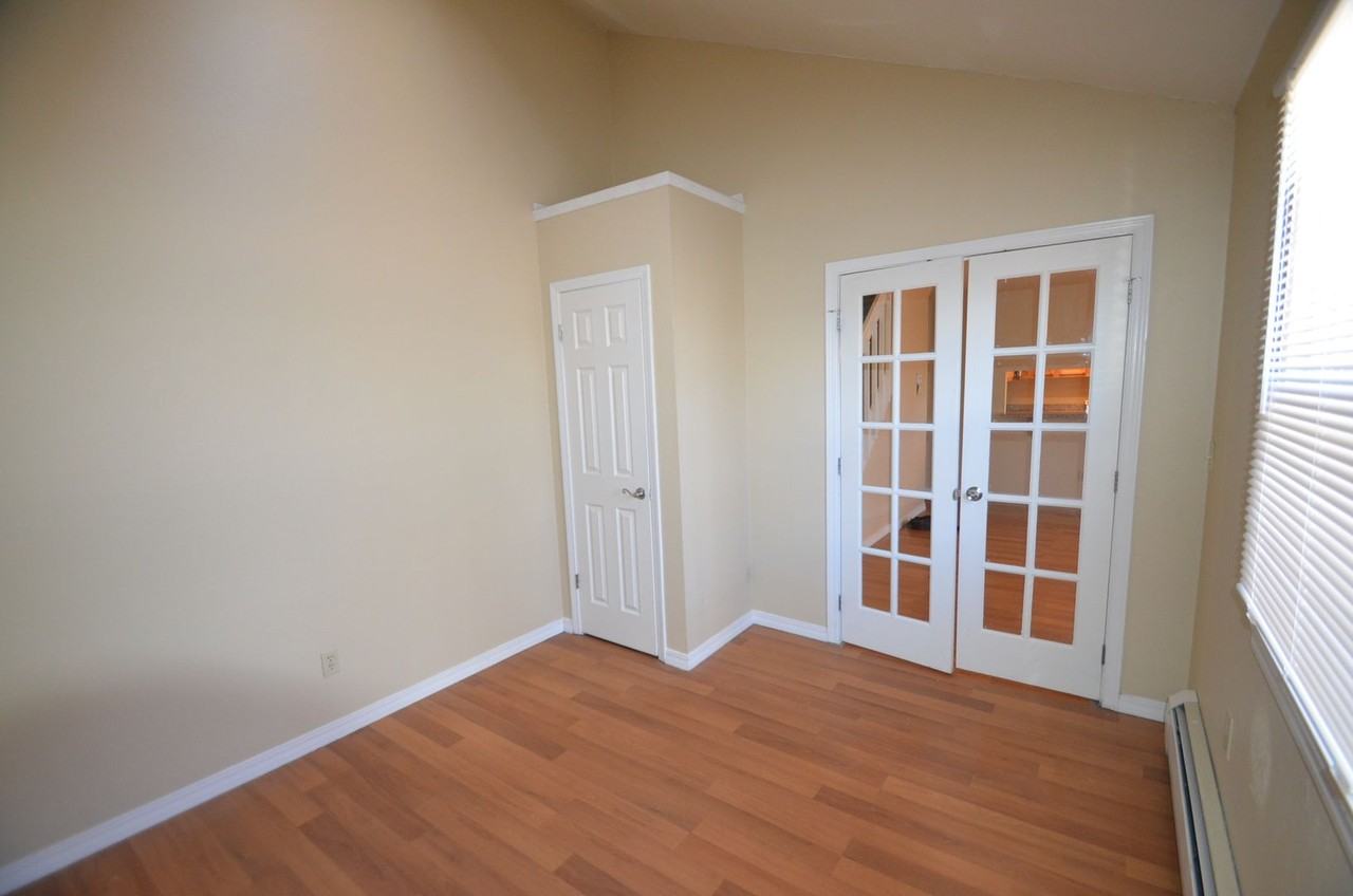 670 Winona Ct #21 - Photo 4 of 10