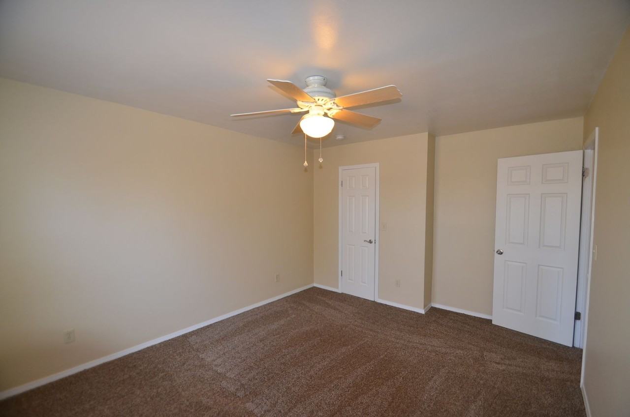 670 Winona Ct #21 - Photo 5 of 10