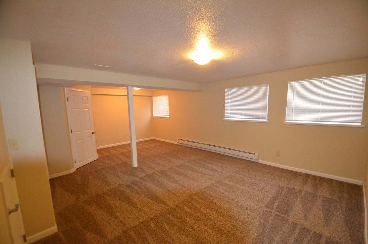 670 Winona Ct #21 - Photo 7 of 10