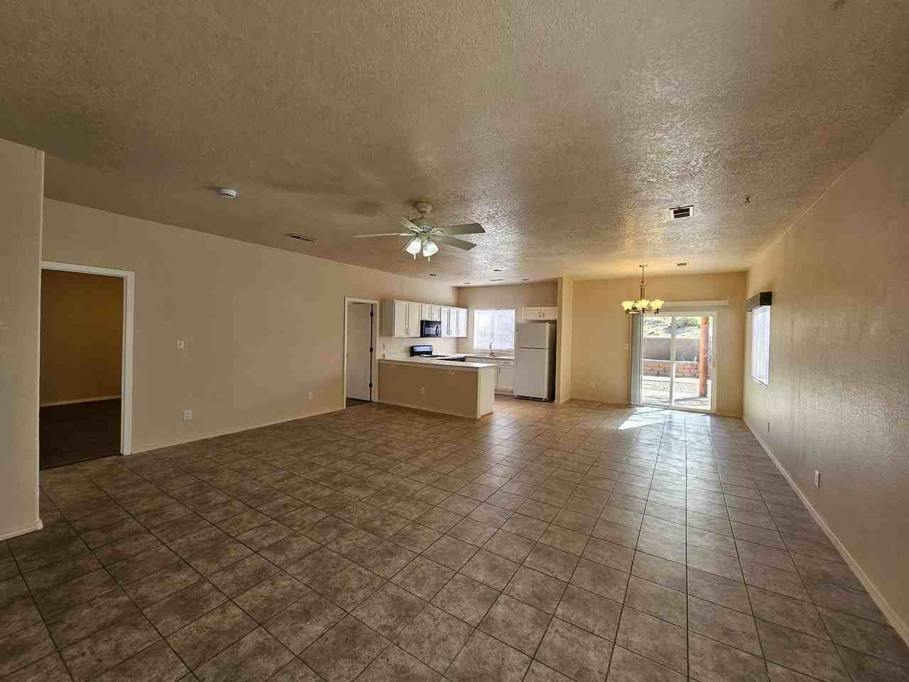 6924 Calle Margarita Ne - Photo 2 of 16