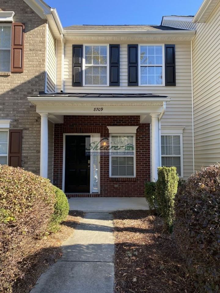 8709 Wandering Creek Way