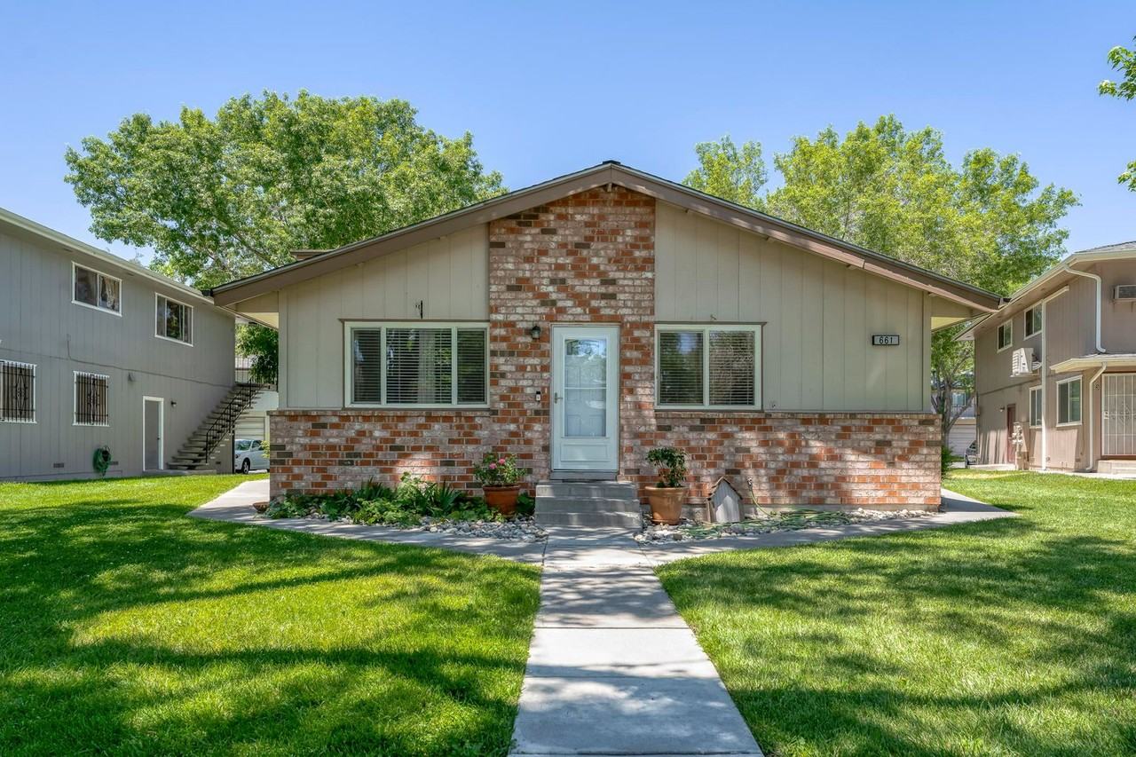 661 Oakwood Dr #3 - Photo 4 of 18