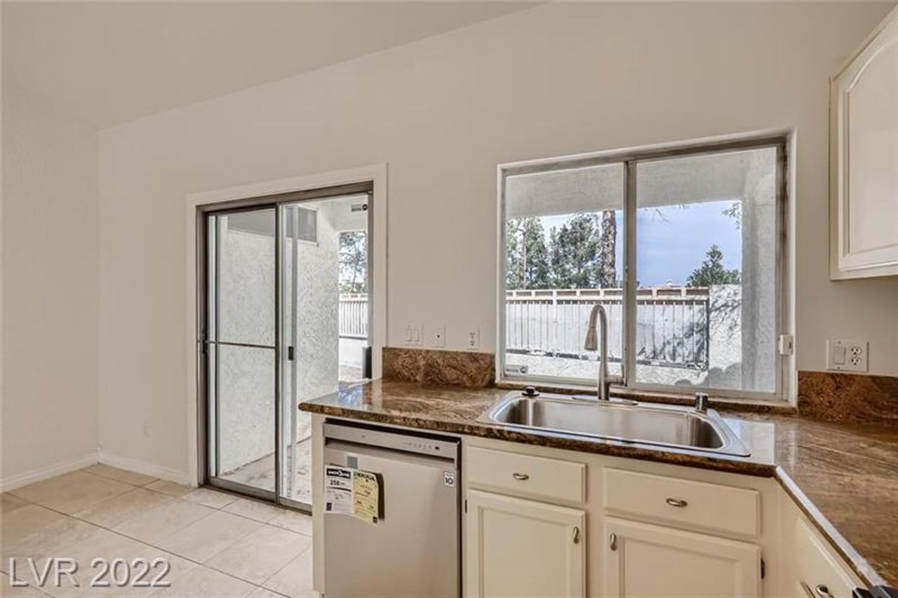 1850 Swallow Hill Ave - Photo 6 of 27