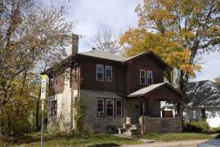 416 S Lincoln St - Photo 1 of 1