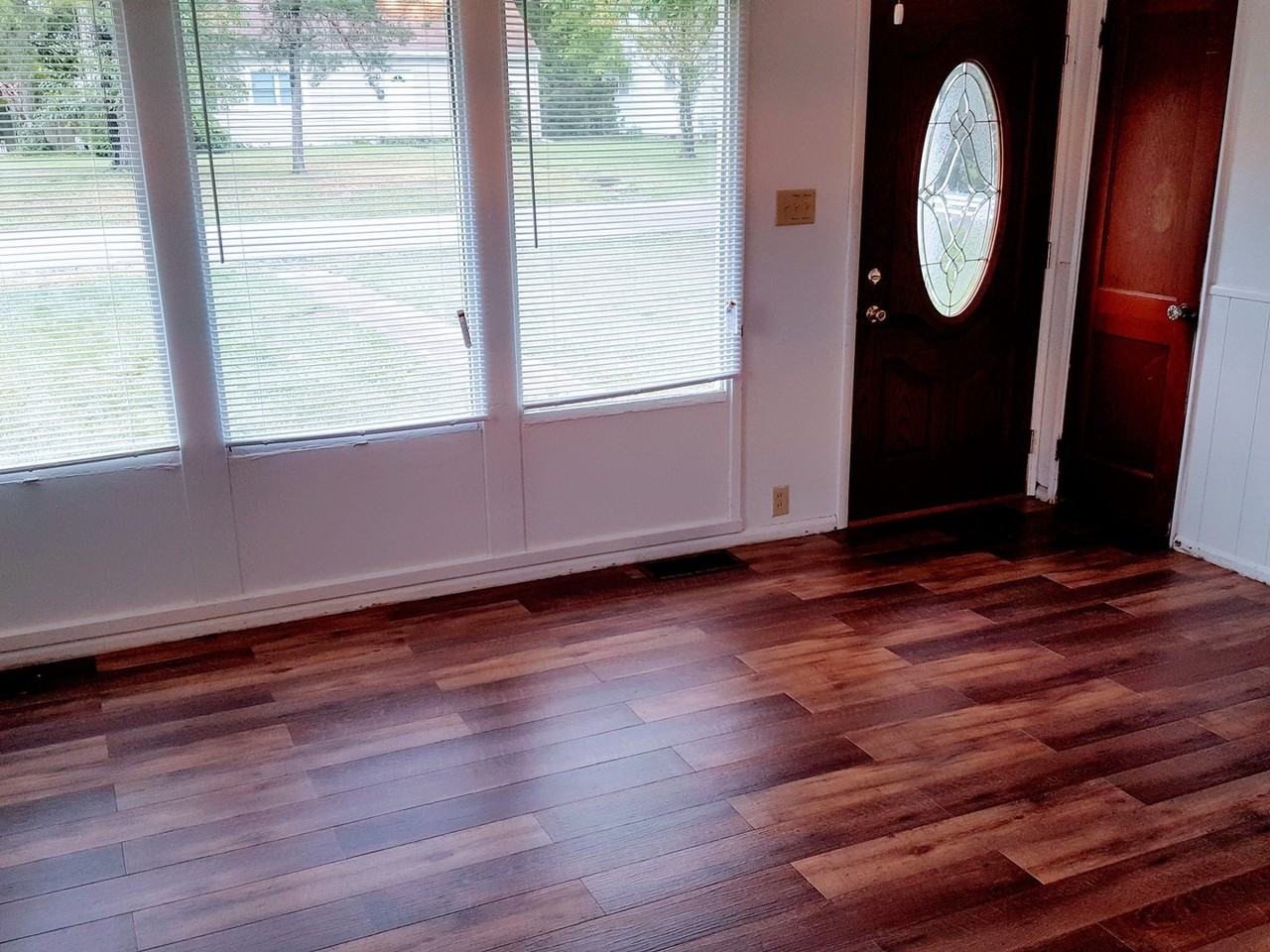 135 North Bryan Avenue - Photo 4 of 15