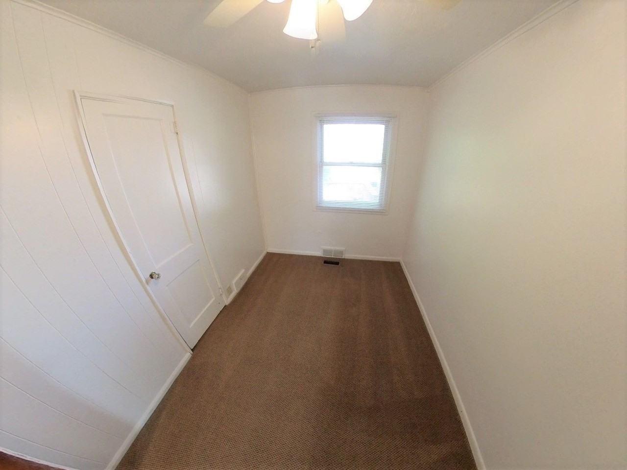 135 North Bryan Avenue - Photo 6 of 15