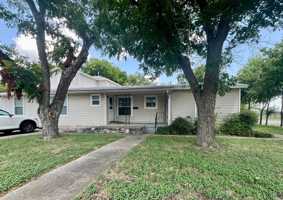 featured image of 5101 Guadalupe St Apt A #Apt A