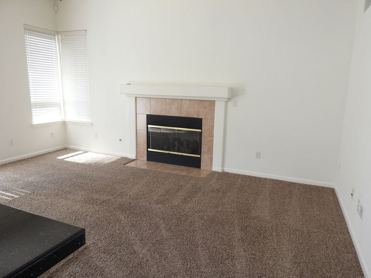 6940 Cherry Ridge Cir - Photo 7 of 18