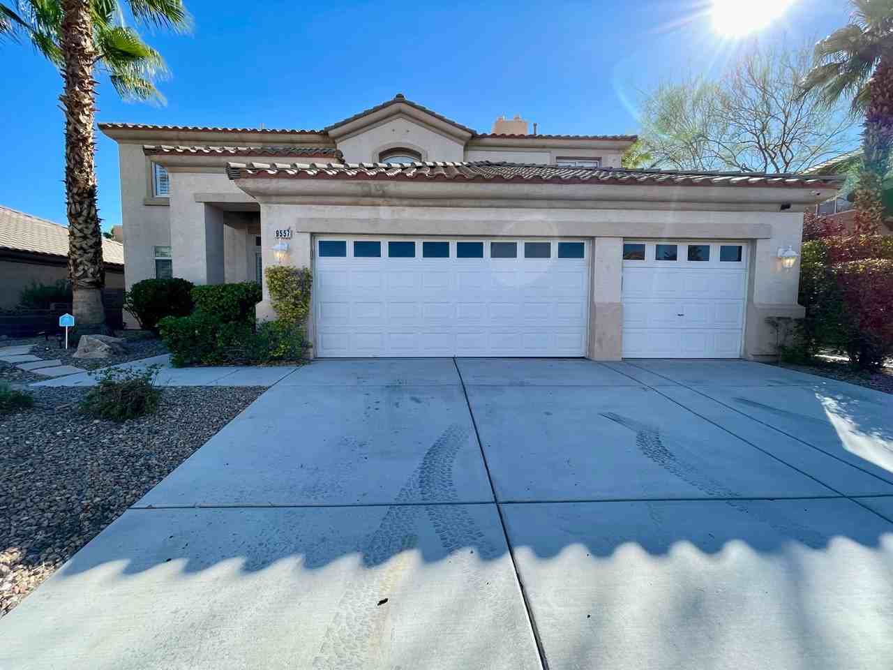 9557 Verneda Ct - Photo 2 of 41