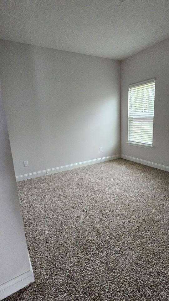 5160 Grand Oak Cir - Photo 6 of 24