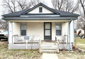 featured image of 210 12th St