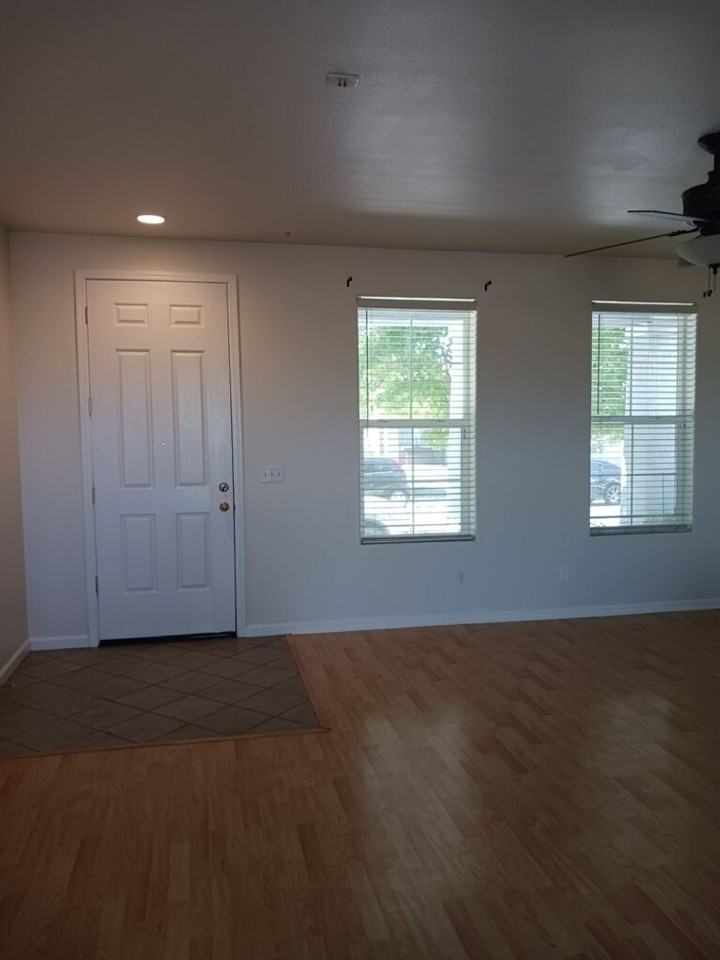 5672 Amnest Way - Photo 3 of 35