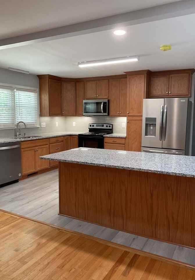 1308 Princeton Ave - Photo 4 of 14