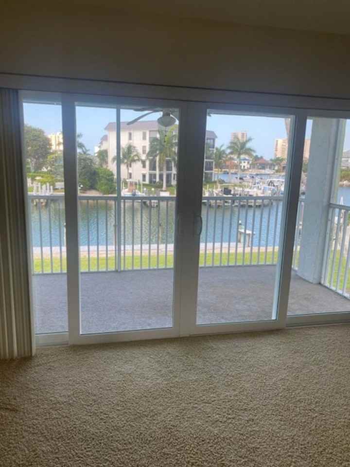 860 Panama Ct - Photo 4 of 12