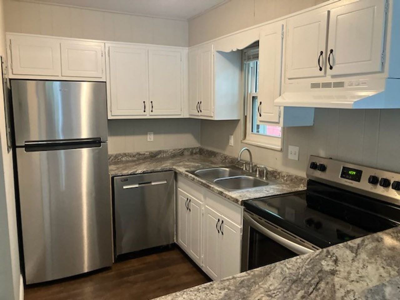 Myrtle Garden Apartments - Photo 2 of 19