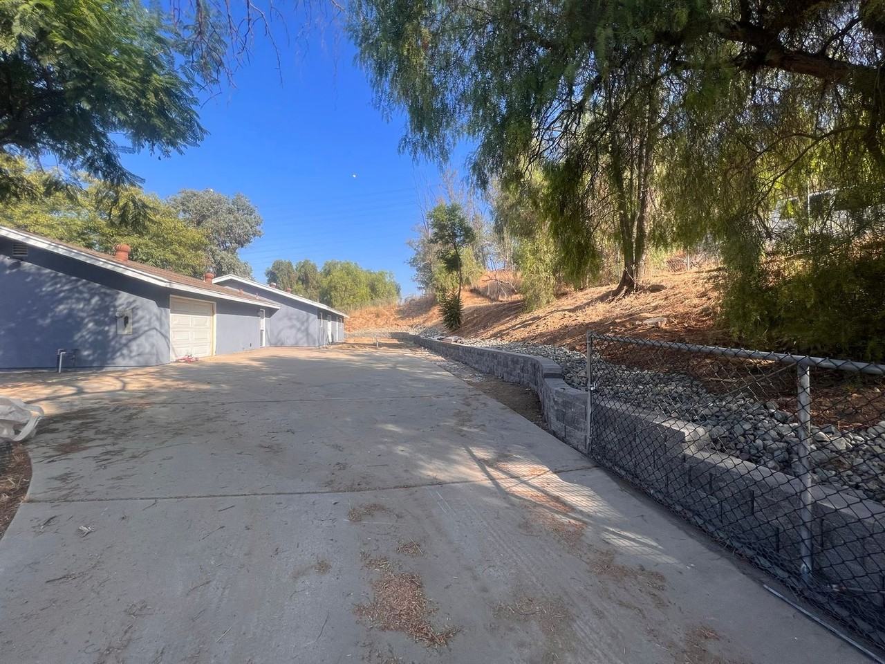12628 Willow Rd - Photo 3 of 36
