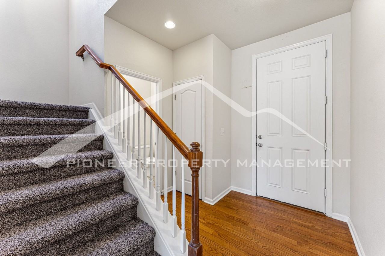 25004 E Pinewood Pl - Photo 3 of 22
