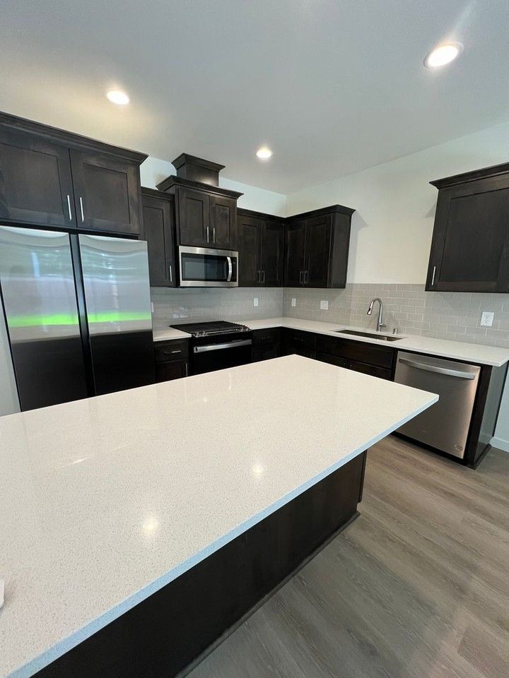 4354 Ne 110th Ave - Photo 2 of 18