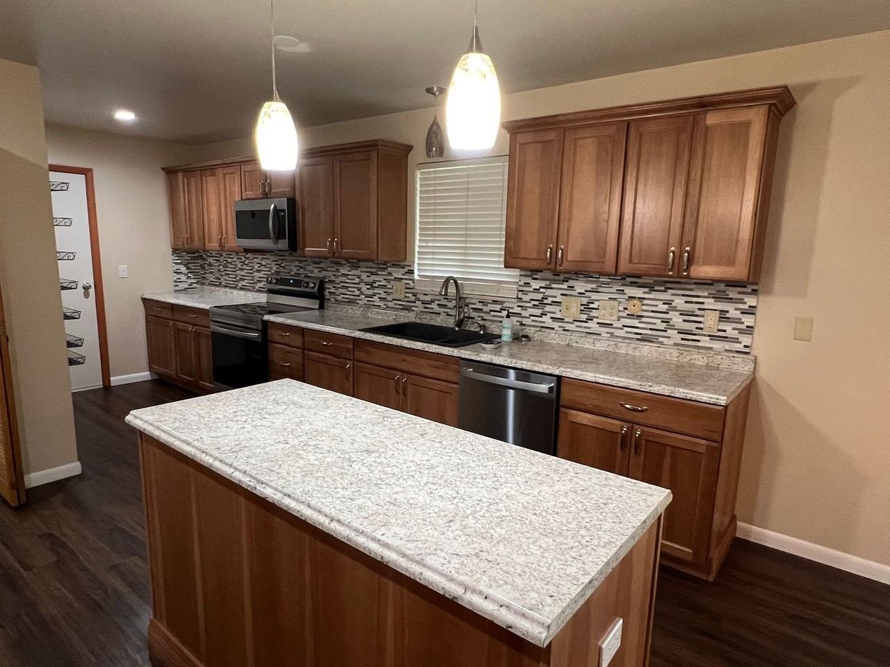 103 King Ave - Photo 3 of 22
