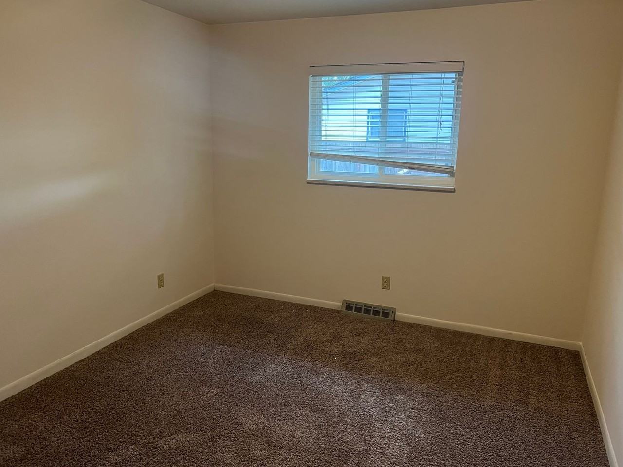 103 King Ave - Photo 7 of 22