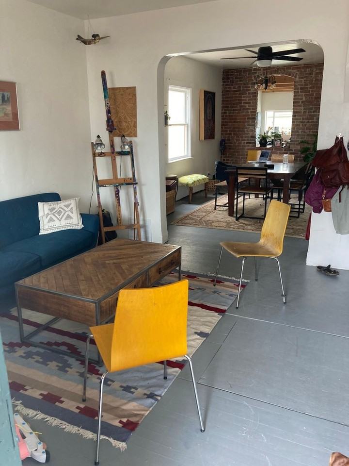 209 E 45th Ave - Photo 3 of 12