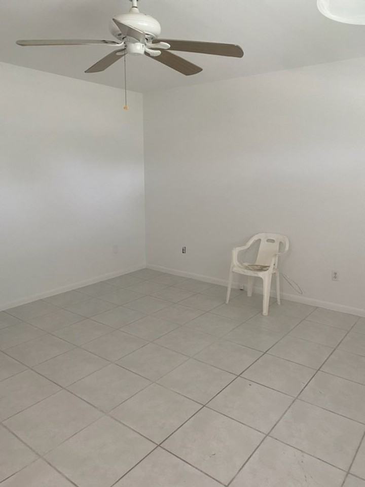 190 190 N Collier Blvd. I 7 - Photo 4 of 6