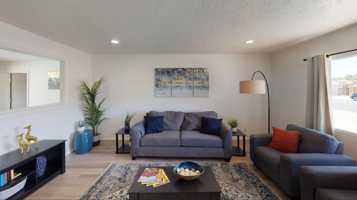 featured image of 328 E Dunbar Dr #4