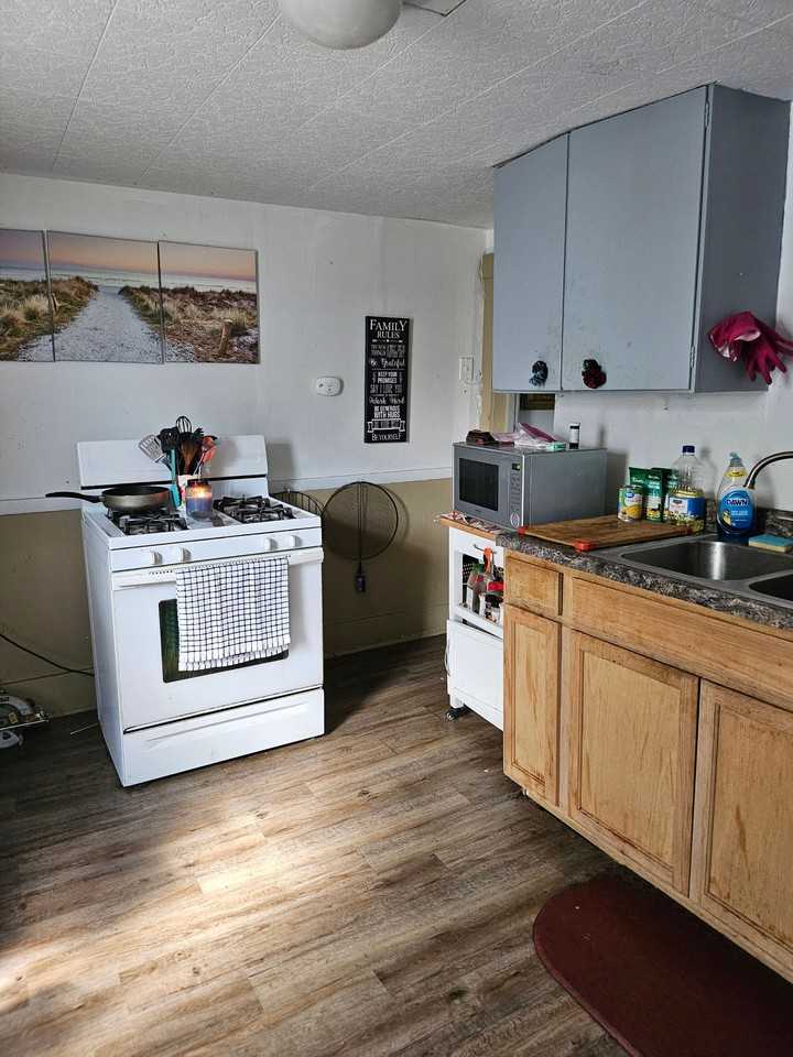 941 School St #2 - Photo 3 of 7