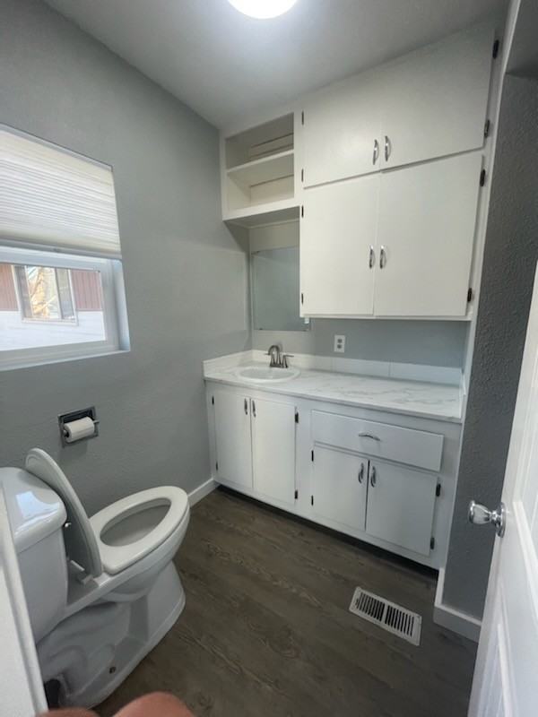 2302 S Montana Ave #B - Photo 3 of 4