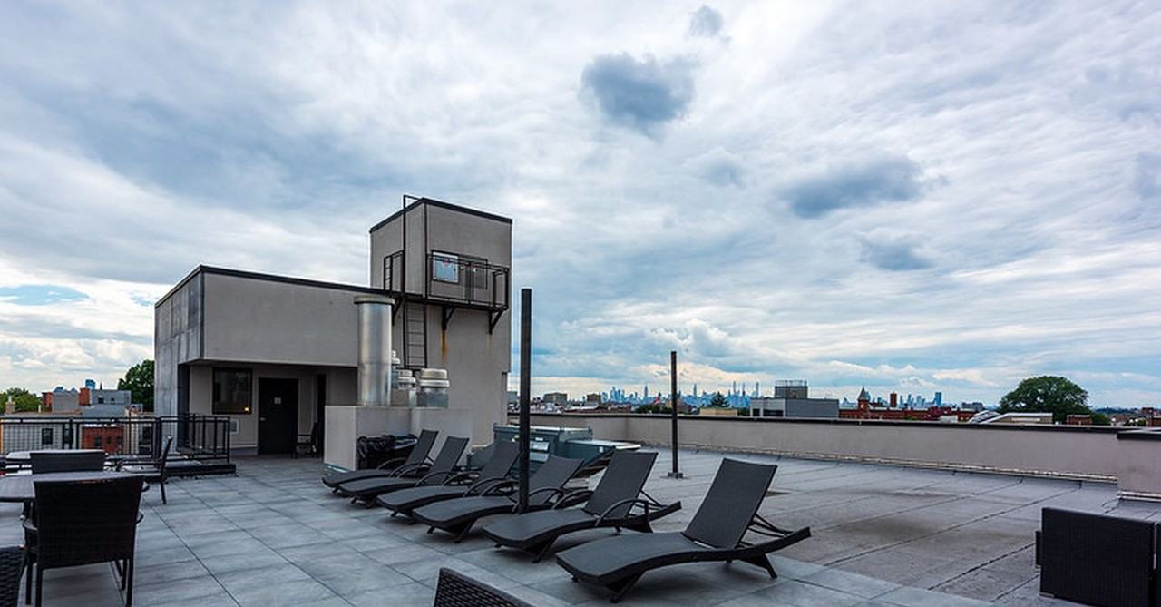 1325 Herkimer St #302 - Photo 7 of 11