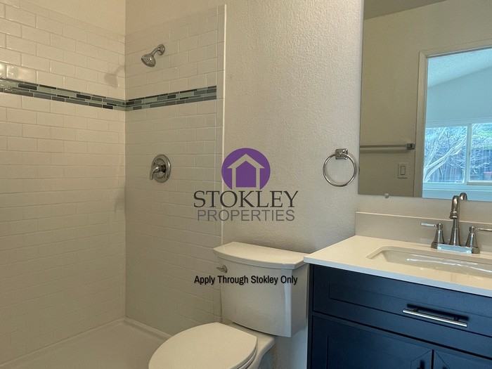 157 Sand Pointe Ln - Photo 2 of 13