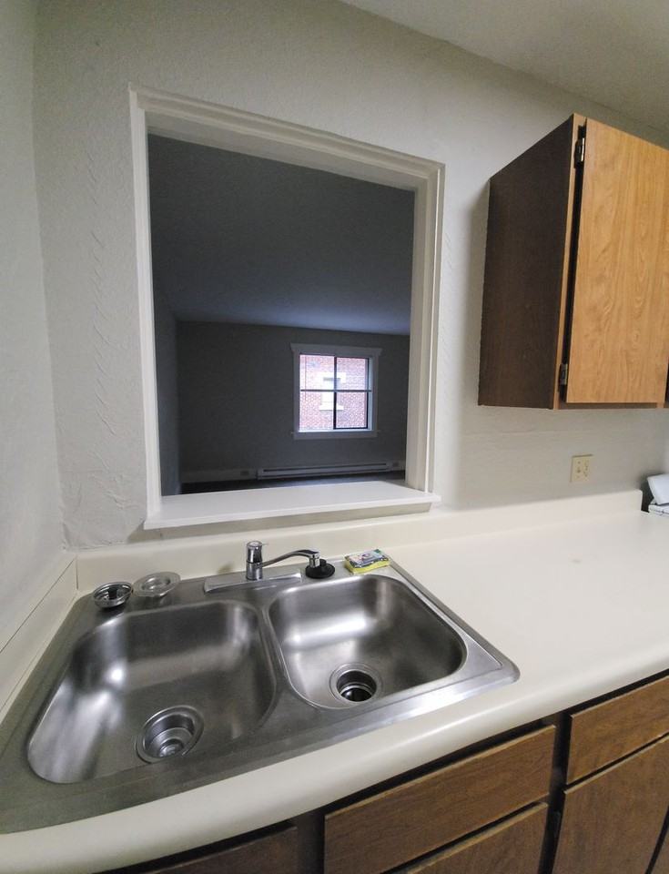 Florence Apartments - Photo 2 of 19